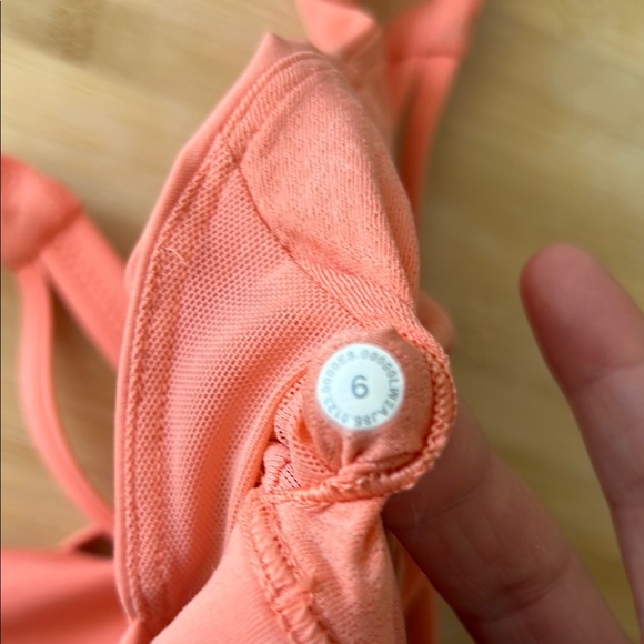 lululemon athletica Free to be Serene “Sunny Coral” Sports Bra size 6 EUC - Picture 3 of 4